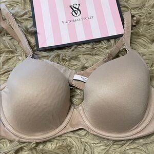 Victoria's Secret | Intimates & Sleepwear | Body By Victorias Secret